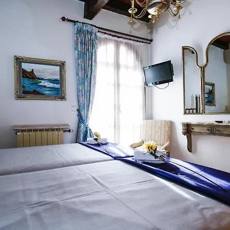 Nuba Only Families Villa Cambrils