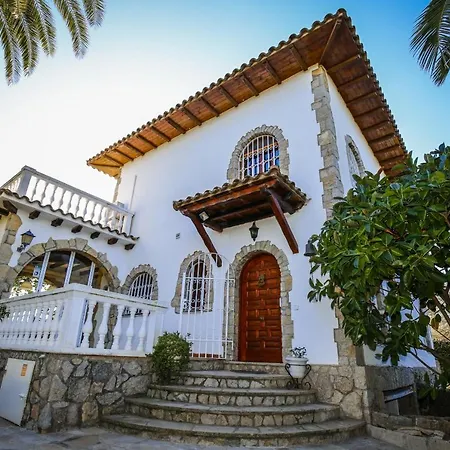 Villa Nuba Only Families